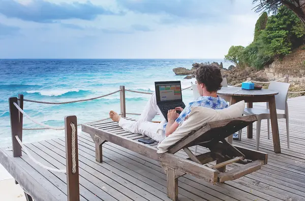 Ce nu trebuie să-i lipsească unui software pentru agențiile de turism?